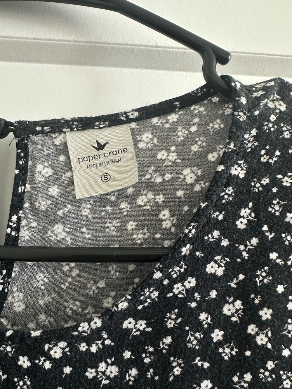Paper Crane Black Floral Peplum Blouse - Picture 3 of 3